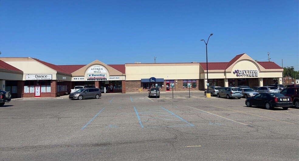 More Photos Of 1099 Saint Clair River Dr, Algonac Unknown For Lease