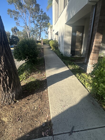 More Photos Of 5160 Campus Dr, Newport Beach Medical For Lease