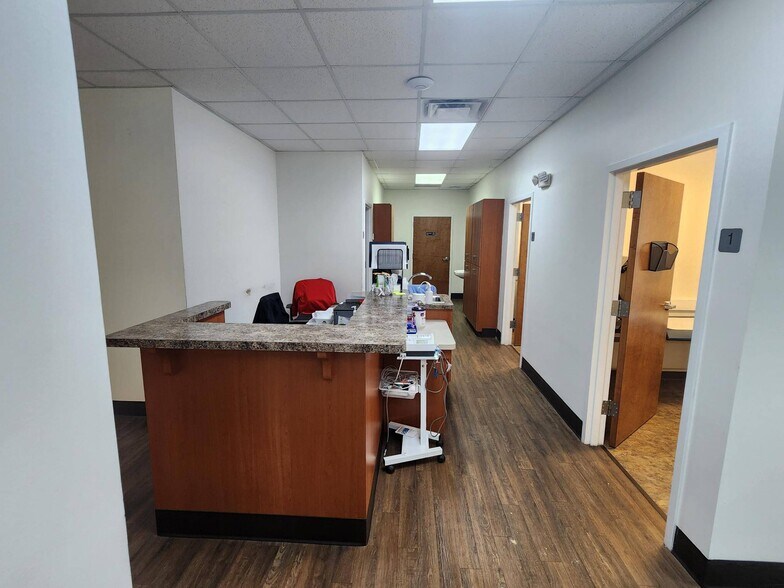 More Photos Of 418 Town Park Blvd, Evans Medical For Lease