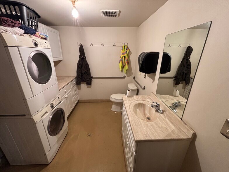 More Photos Of 4619 Hannan Rd, Wayne Warehouse For Sale