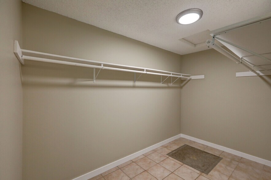 More Photos Of 8100 Delridge Way SW, Seattle Apartments For Sale