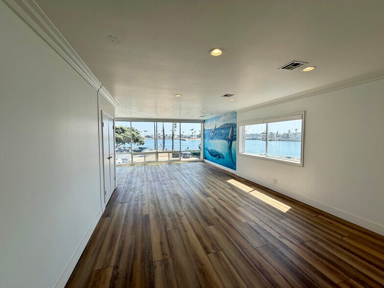 More Photos Of 2909 Ocean Dr, Oxnard Loft Creative Space For Lease