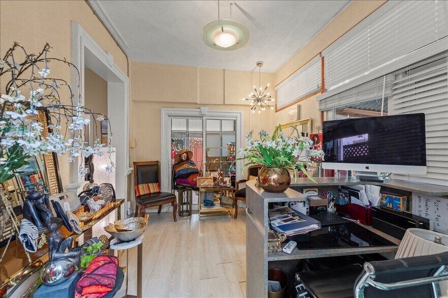 More Photos Of 1176 Laurel St, San Carlos Storefront Retail Residential For Sale