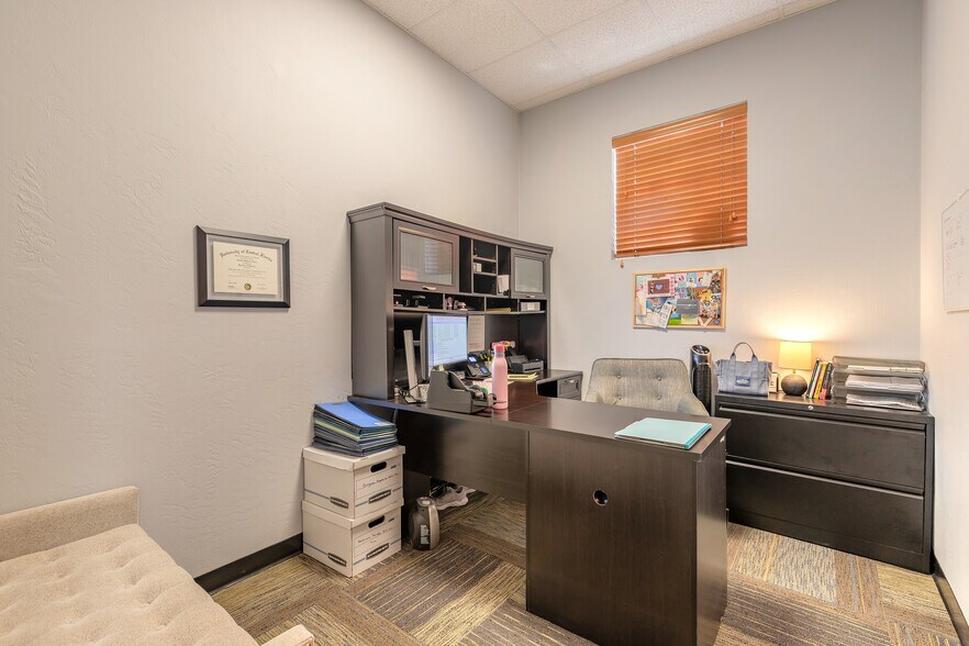 More Photos Of 200 Magnolia Ave, Daytona Beach Office For Sale