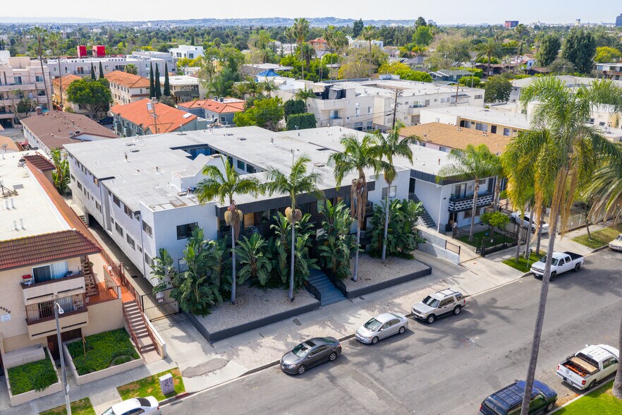 More Photos Of 4938 Rosewood Ave, Los Angeles Apartments For Sale