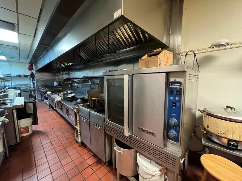 More Photos Of 14902 Northwest Fwy, Houston Unknown For Lease