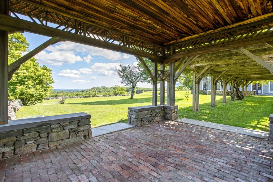 More Photos Of 4 Windmill Hill rd, Dublin Specialty For Sale