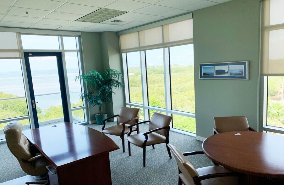 More Photos Of 5550 W Executive Dr, Tampa Office Residential For Sale
