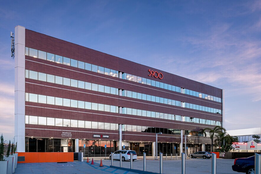 More Photos Of 5900 Sepulveda Blvd, Van Nuys Office For Sale