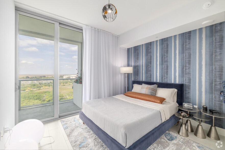 More Photos Of 2000 Metropica Way, Fort Lauderdale Apartments For Sale