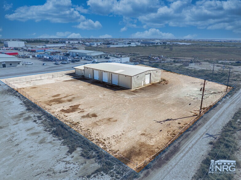 More Photos Of 2804 S County Road 1242, Midland Warehouse For Lease