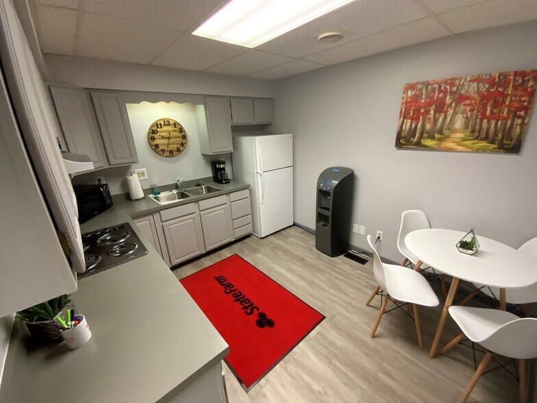 More Photos Of 3723 Wilmington Pike, Kettering Office For Sale