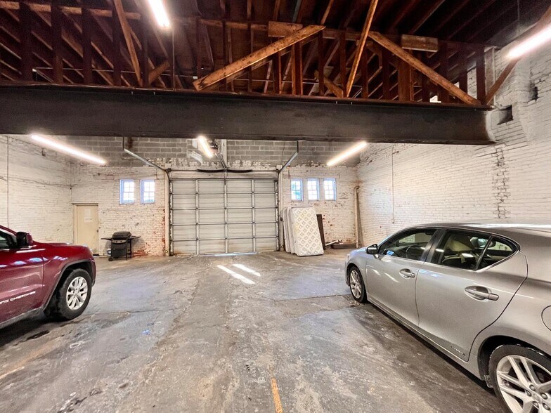 More Photos Of 141 E Market St, York Medical For Sale