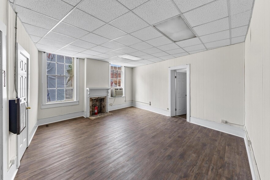 More Photos Of 147 Laurens SW st, Aiken Office For Lease