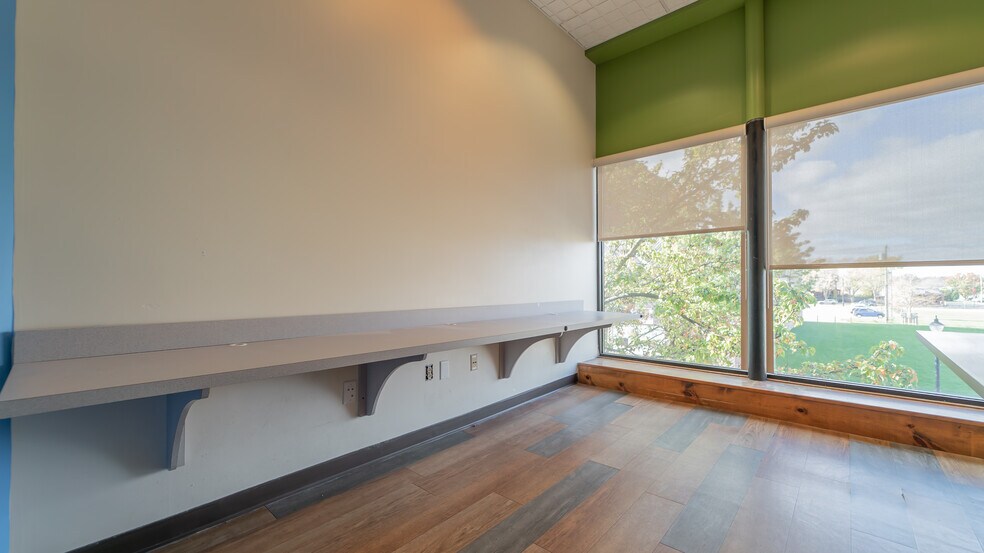 More Photos Of 710 Franklin St, Michigan City Freestanding For Lease