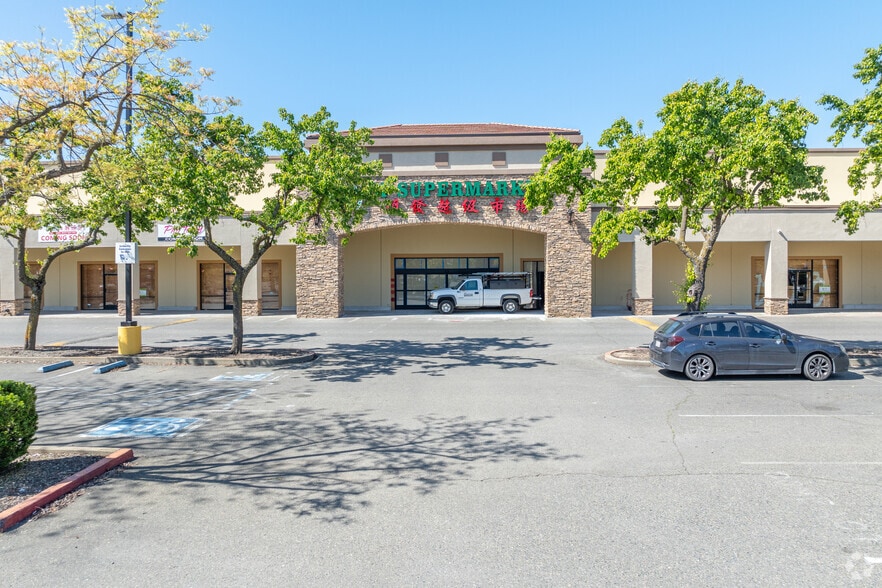 More Photos Of 2738 Sunrise Blvd, Rancho Cordova Freestanding For Lease