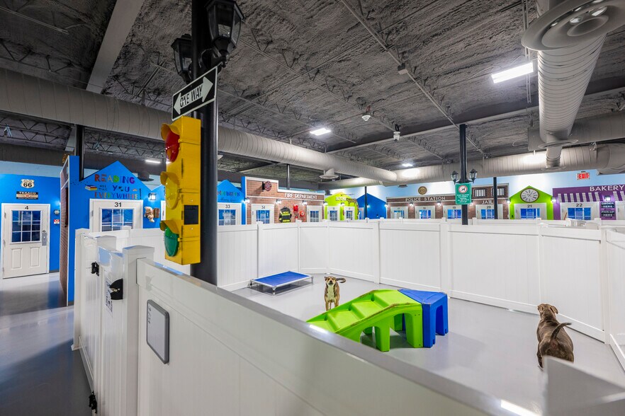 More Photos Of 5149 Powerline Rd, Fort Lauderdale Storefront For Lease