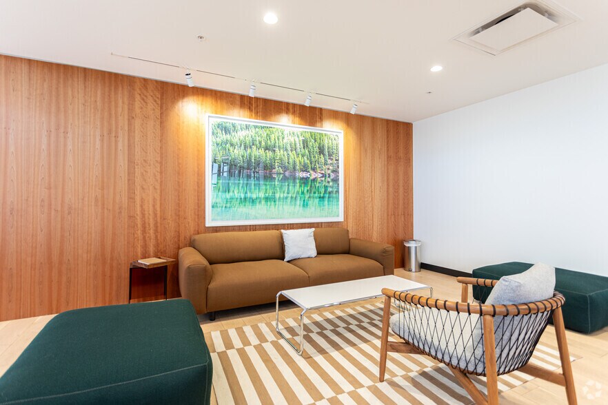 More Photos Of 250 E 200 S, Salt Lake City Coworking Space