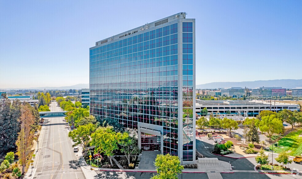 More Photos Of 2350 Mission College Blvd, Santa Clara Office For Lease