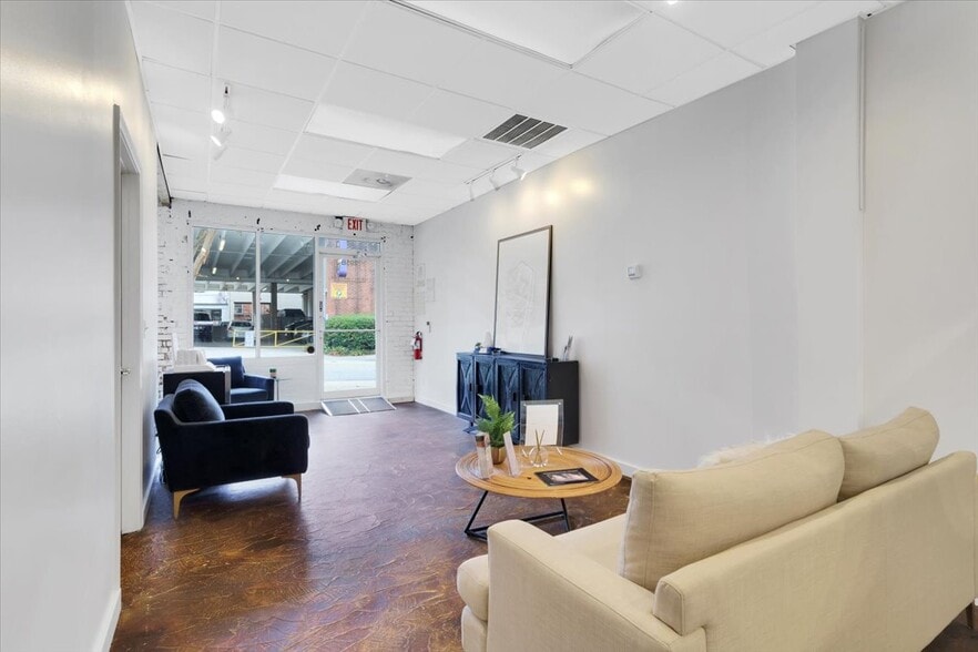 More Photos Of 205 N Laurens St, Greenville Loft Creative Space For Lease