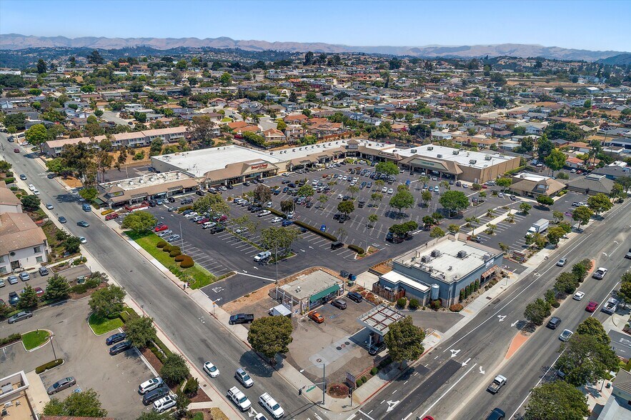 More Photos Of 1404-1460 E Grand Ave, Arroyo Grande Storefront For Sale
