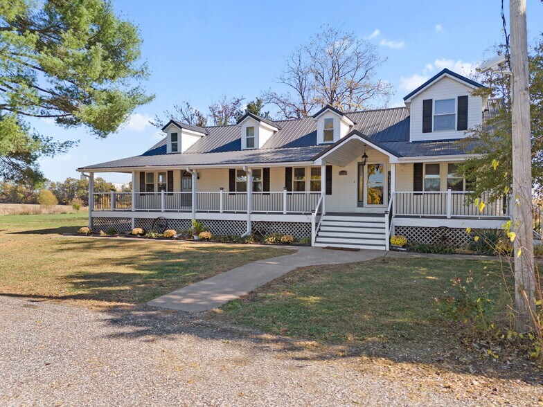 More Photos Of 29560 Reames Ln, Jonesburg Industrial For Sale