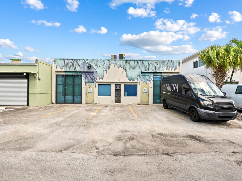 More Photos Of 719-721 NE 2nd Ave, Fort Lauderdale Office For Sale