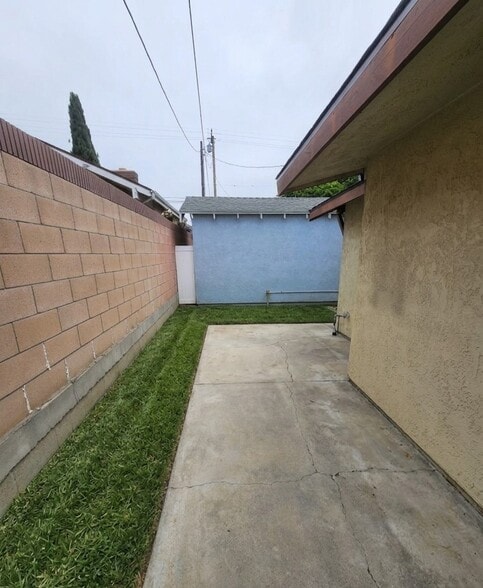 More Photos Of 1345 Termino Ave, Long Beach Flex For Sale