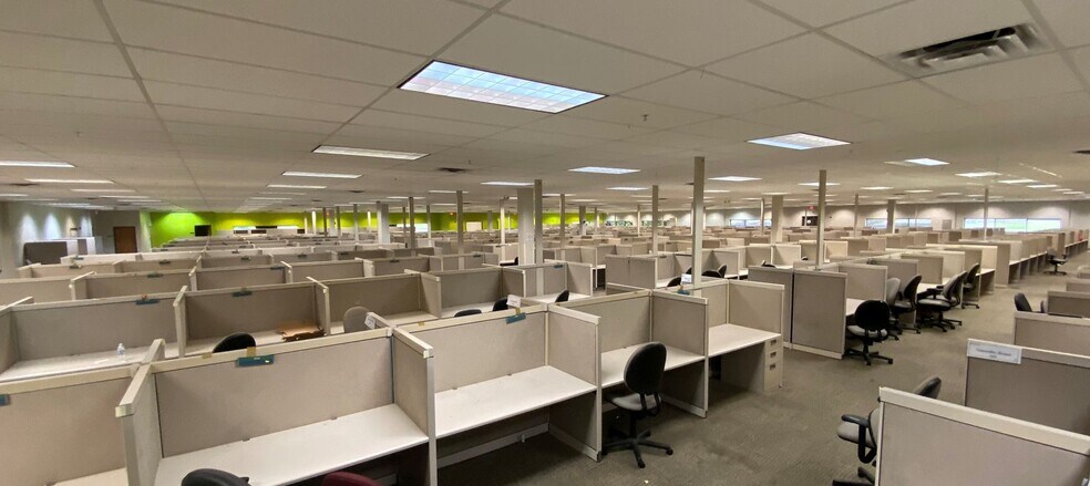 More Photos Of 7236 E Harry Ct, Wichita Office For Sale