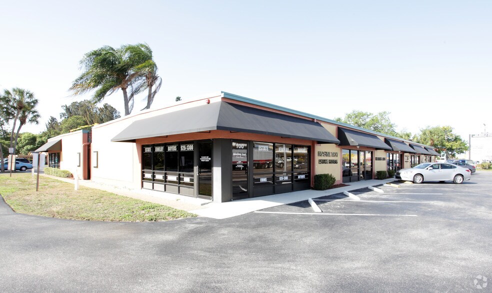 More Photos Of 2344 Bee Ridge Rd, Sarasota Office For Sale