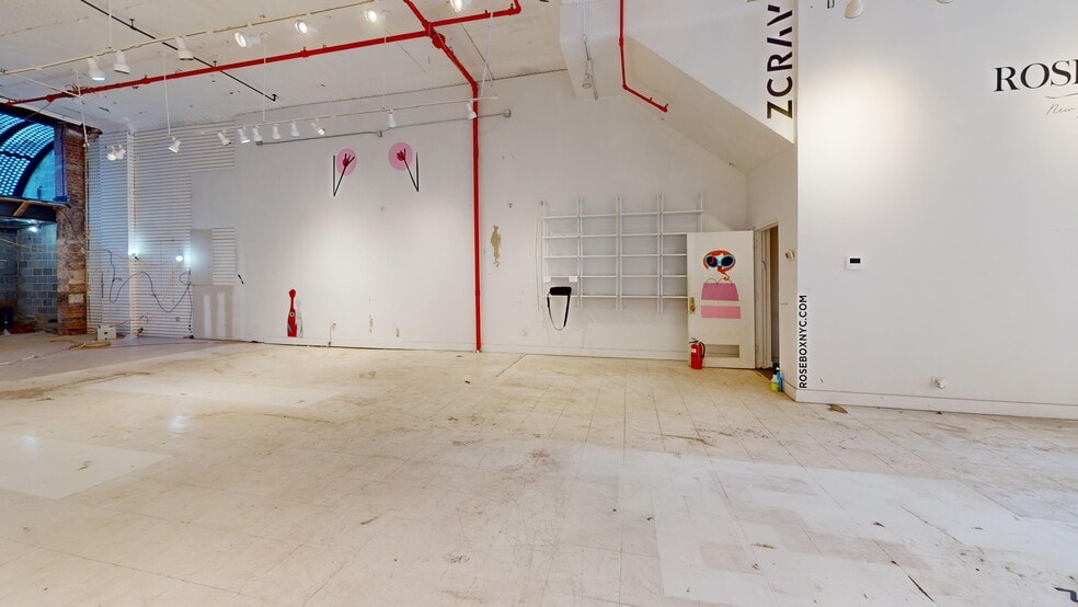 More Photos Of 343 Canal St, New York Office For Lease