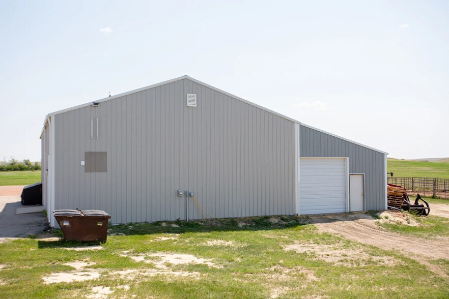 More Photos Of 1993 130th Ave NW, Arnegard Warehouse For Sale