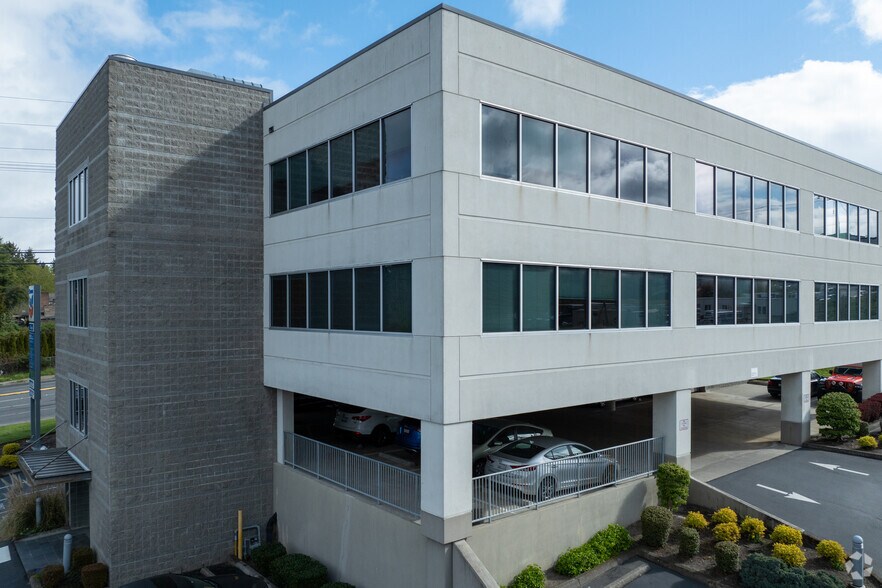More Photos Of 2122 164th St SW, Lynnwood Office For Sale
