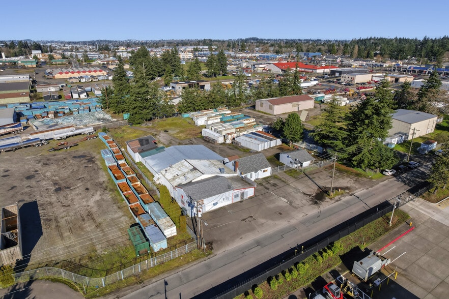 More Photos Of 3817-3819 94th St SW, Lakewood Warehouse For Sale