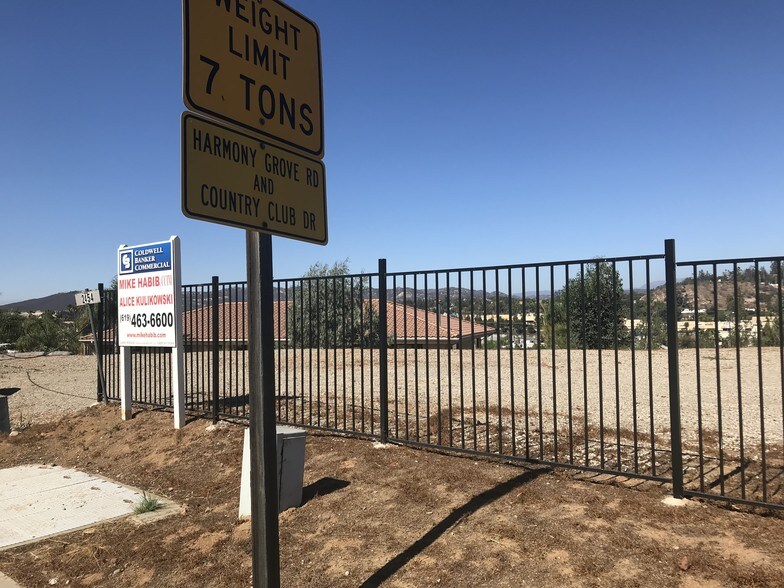More Photos Of 2458 Auto Park Way, Escondido Land For Lease