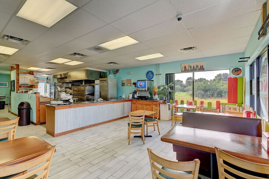 More Photos Of 3901 Orange Ave, Fort Pierce Freestanding For Sale