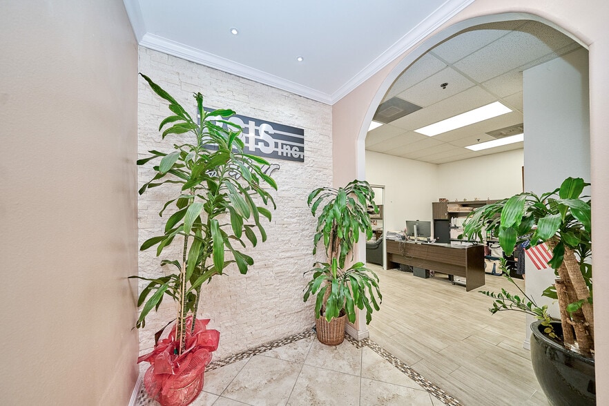 More Photos Of 308 S 1st Ave, Arcadia Apartments For Sale