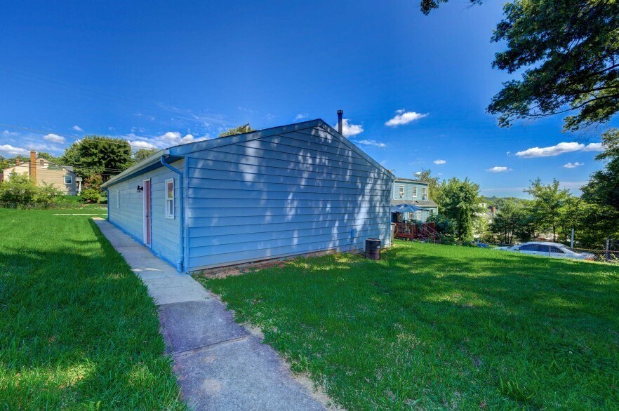 More Photos Of 4410 74th Ave, Hyattsville Medical For Lease