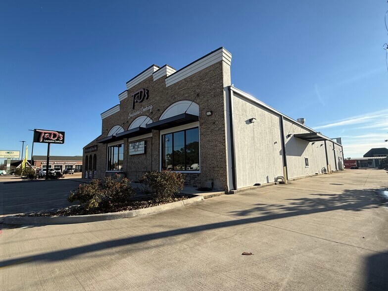 More Photos Of 1425 FM 1463 Rd, Katy Storefront For Sale
