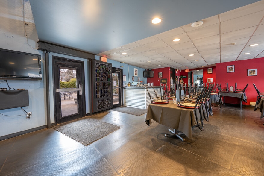 More Photos Of 618 S Main St, Greensburg Restaurant For Sale