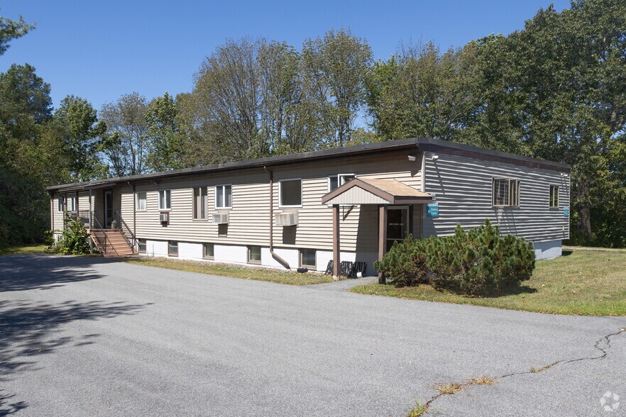 Primary Photo Of 587 Spring St, Westbrook Office For Sale