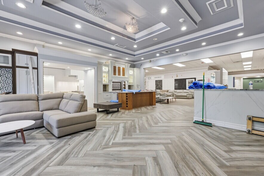 More Photos Of 17 Sweetmans Ln, Manalapan Township Freestanding For Lease