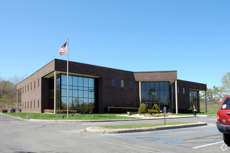 More Photos Of 9 Washington Sq, Albany Office For Sale