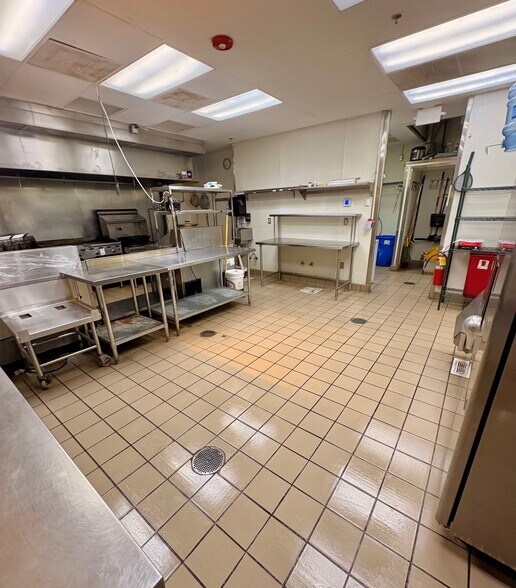 More Photos Of 5031 Montgomery Hwy, Dothan Storefront For Lease