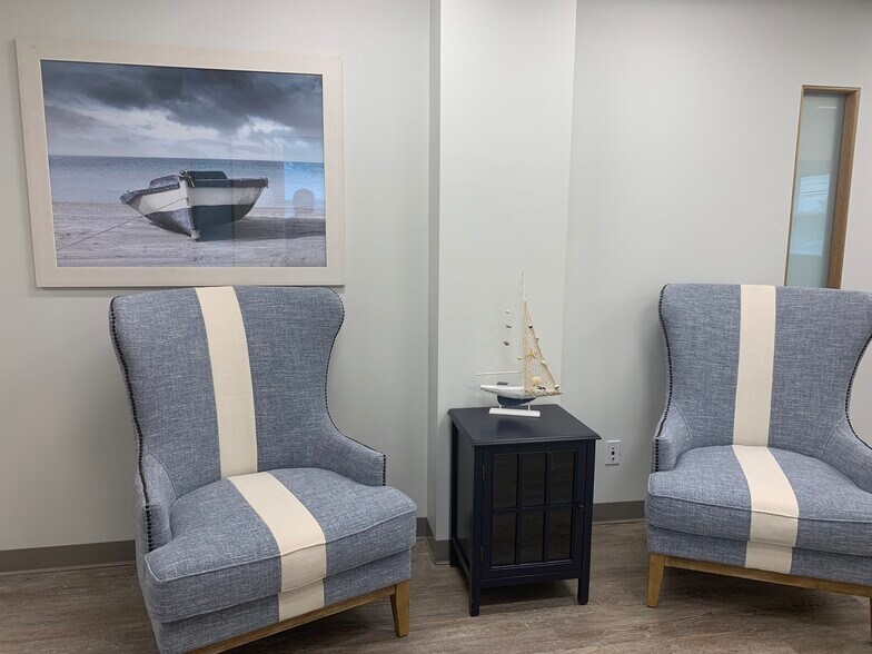 More Photos Of 3 Cherry St, Newburyport Medical For Lease