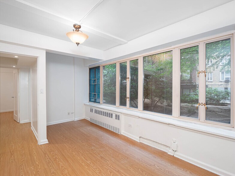 More Photos Of 35 E 35th St, New York Apartments For Lease