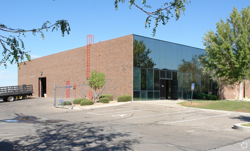Primary Photo Of 5511 Midway Park Pl NE, Albuquerque Warehouse For Lease