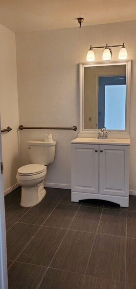 More Photos Of 1305 E Saint Gertrude Pl, Santa Ana Warehouse For Lease