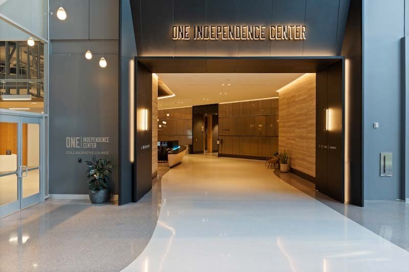 More Photos Of 101 N Tryon St, Charlotte Office For Lease