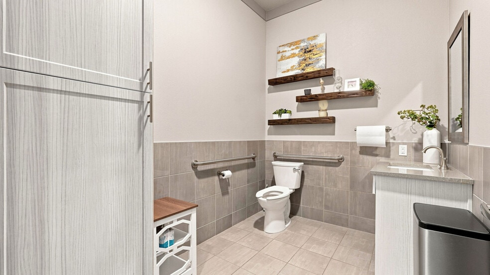 More Photos Of 1312 W Exchange Pky, Allen Medical For Sale
